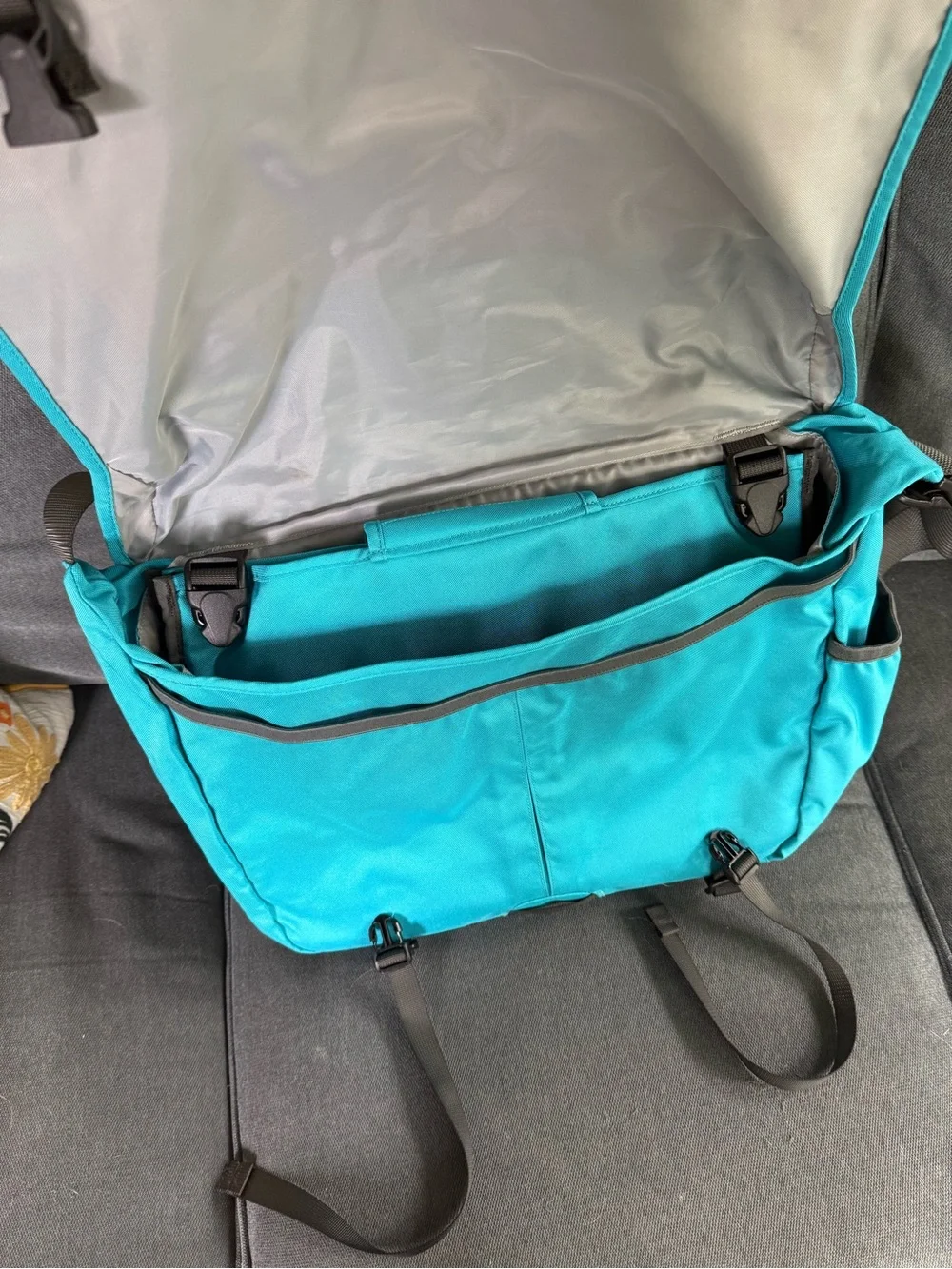 Patagonia Teal Messenger Bag with Reflective Trim
